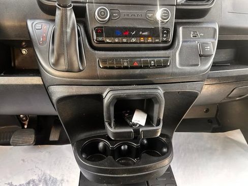 Used 2025 RAM ProMaster 2500 w/ Convenience Group FWD image 15