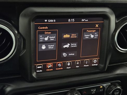 Used 2022 Jeep Wrangler Unlimited Sahara AWD/4WD image 15