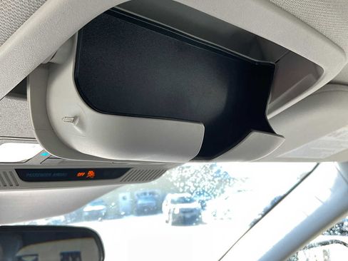 Used 2025 Ford Explorer Active w/ Active Comfort Package image 35