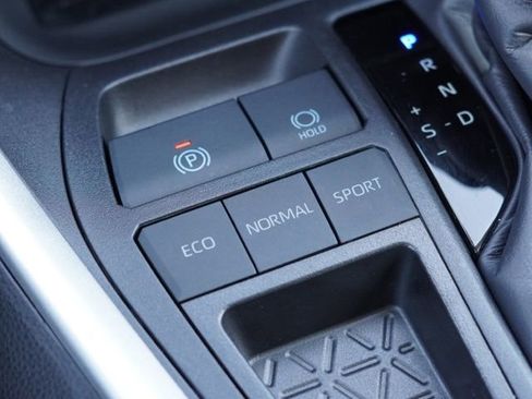 Used 2025 Toyota RAV4 XLE Premium w/ Weather Package FWD image 38