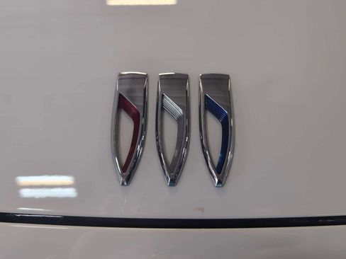 Used 2024 Buick Envision Sport Touring AWD/4WD image 30