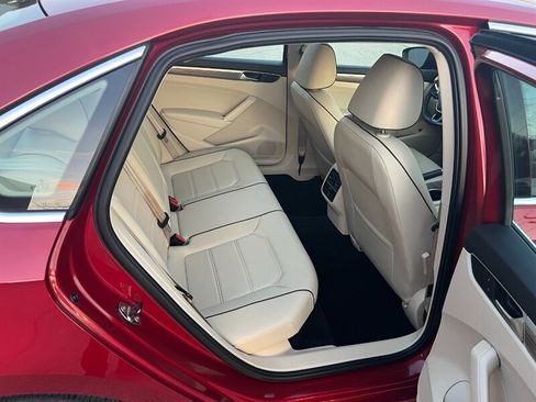 Used 2016 Volkswagen Passat 1.8T SE w/ Lighting Package (P06) image 12