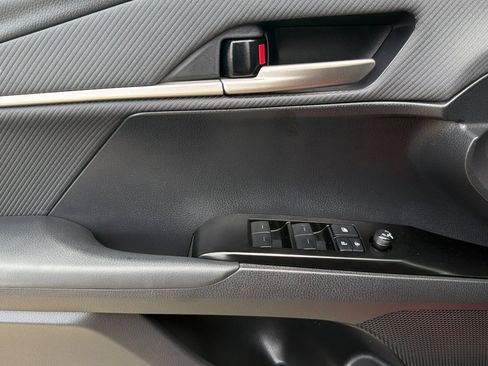 Used 2025 Toyota Camry SE w/ Convenience Package FWD image 13