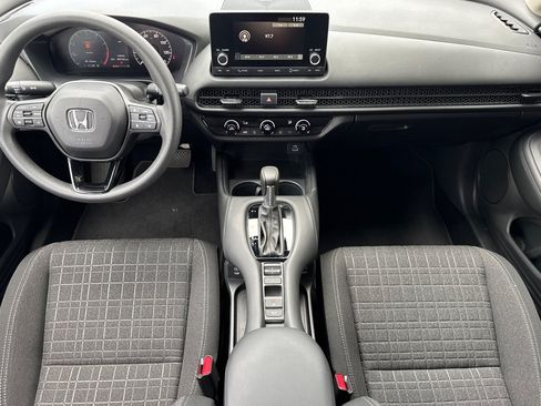Used 2025 Honda HR-V LX image 10