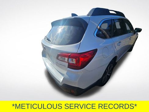 Used 2019 Subaru Outback 2.5i Limited w/ Popular Package #2 image 16