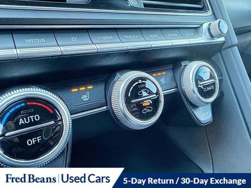 Used 2021 Genesis G70 2.0T AWD/4WD image 23