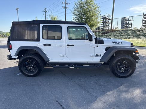 Used 2021 Jeep Wrangler Unlimited Sport AWD/4WD image 10