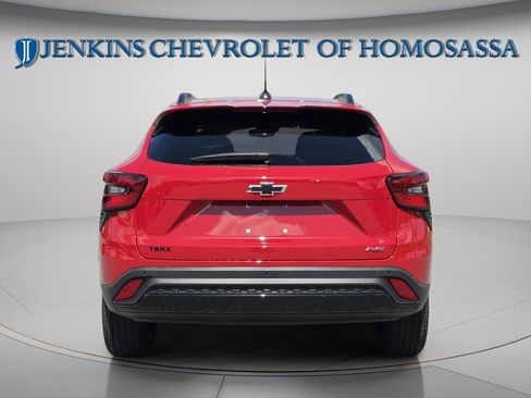 New 2026 Chevrolet Trax RS w/ Sunroof Package FWD image 5