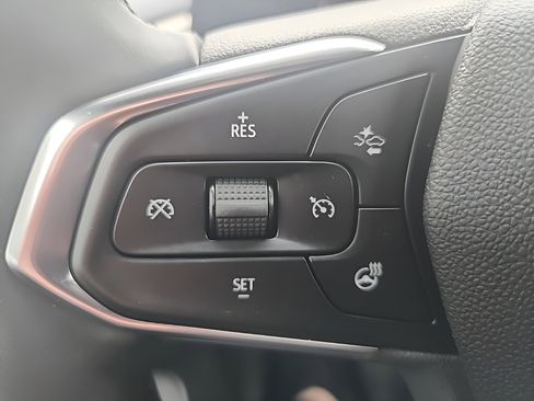 Used 2025 Chevrolet TrailBlazer ACTIV w/ Driver Confidence Package image 17