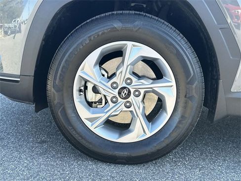 Certified 2024 Hyundai Tucson SE image 31