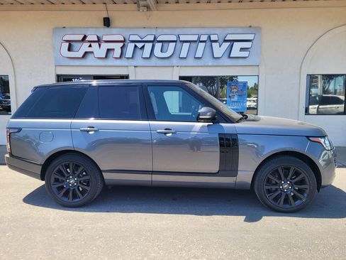 Used 2017 Land Rover Range Rover Supercharged image 2