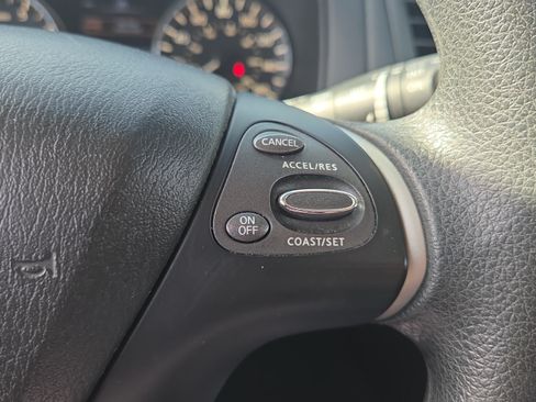 Used 2018 Nissan Pathfinder S FWD image 26