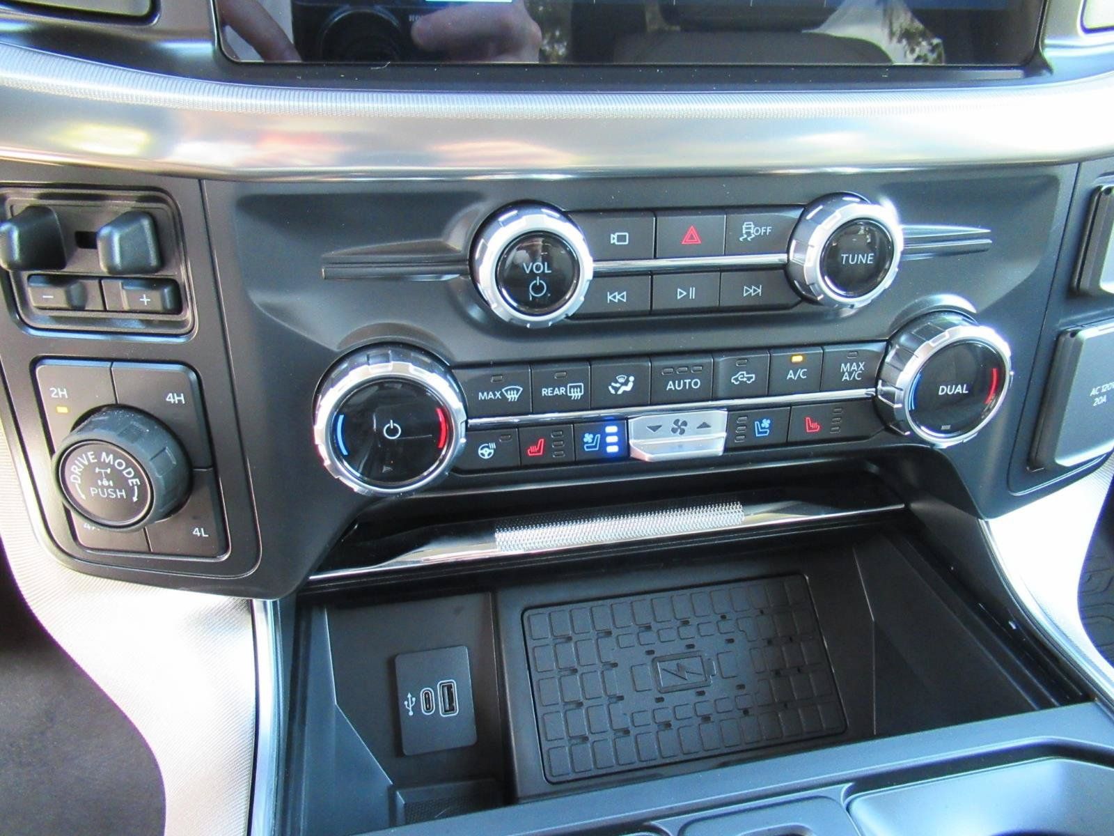Used 2026 Ford F150 Platinum w/ Equipment Group 703A Plus AWD/4WD image 26
