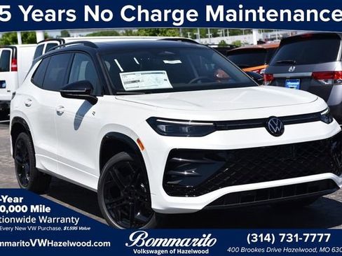 New 2026 Volkswagen Tiguan SE R-Line image 1