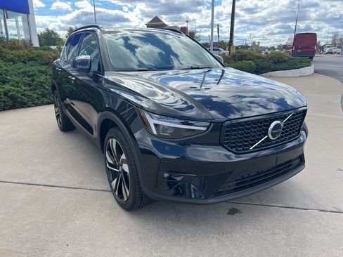 New 2026 Volvo XC40 B5 Ultra w/ Protection Package Premier AWD/4WD image 8