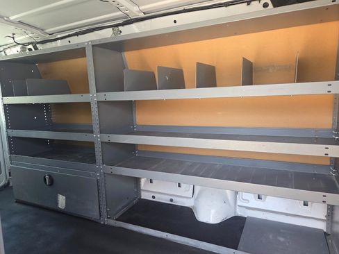 Used 2014 Ford E-150 and Econoline 150 RWD image 19