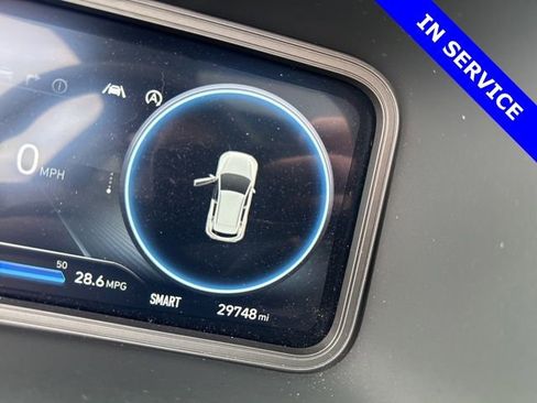 Used 2023 Hyundai Kona Limited AWD/4WD image 4