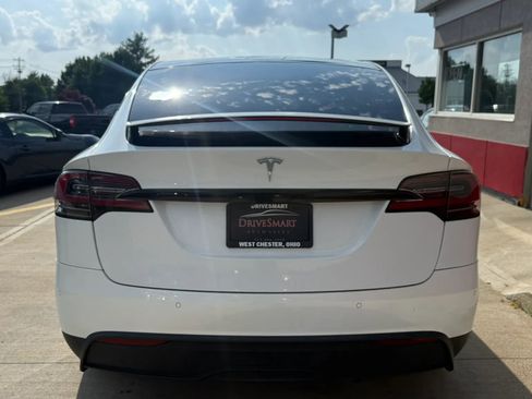 Used 2022 Tesla Model X AWD/4WD image 7