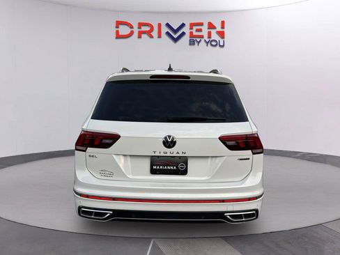 Used 2022 Volkswagen Tiguan SEL R-Line AWD/4WD image 4