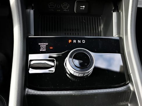 New 2026 Jeep Grand Cherokee Altitude AWD/4WD image 26