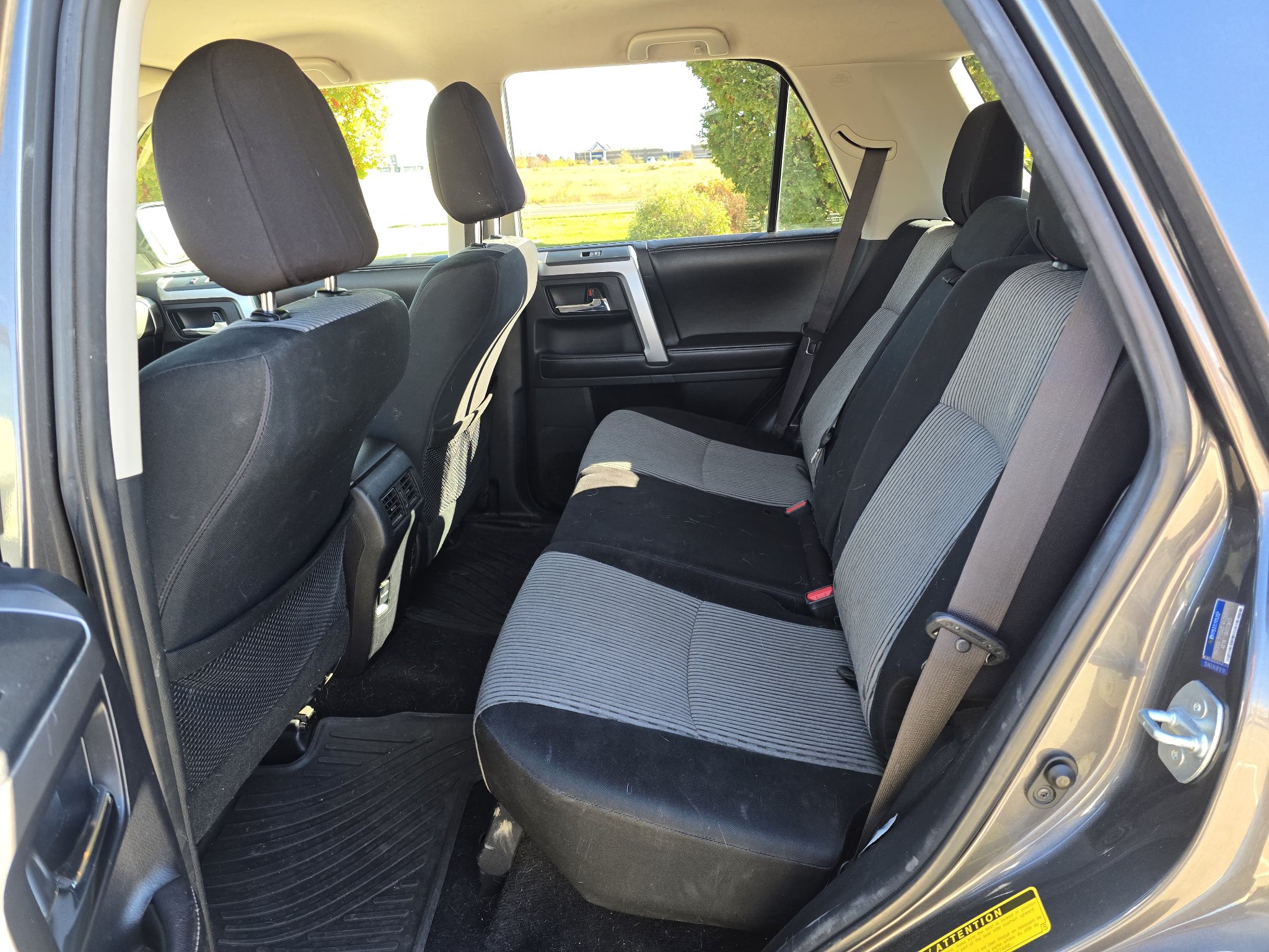 Used 2016 Toyota 4Runner SR5 AWD/4WD image 13
