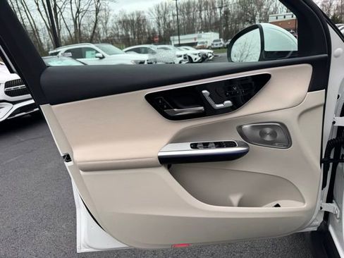 Used 2026 Mercedes-Benz GLC 300 4MATIC image 18