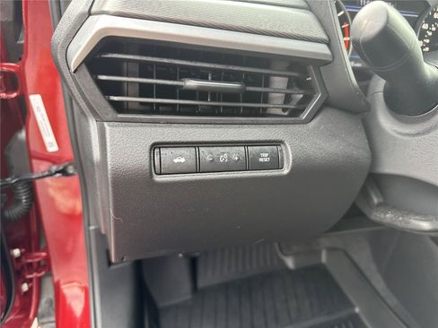 Used 2025 Nissan Altima 2.5 SR FWD image 19