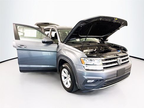 Used 2018 Volkswagen Atlas SE image 38