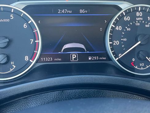Used 2025 Nissan Sentra SV FWD image 36