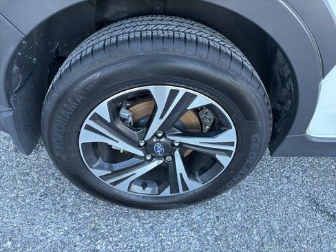 Used 2024 Subaru Crosstrek 2.0i Premium image 19