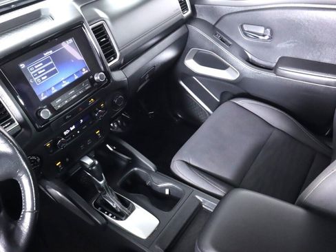 Used 2023 Nissan Frontier SV image 36