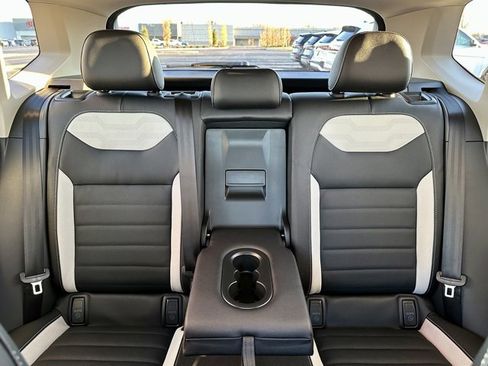 New 2026 Volkswagen Taos SEL image 20