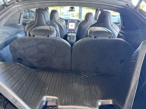 Used 2017 Tesla Model X 75D image 24