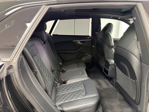 Used 2022 Audi SQ8 Prestige w/ Prestige Package AWD/4WD image 31