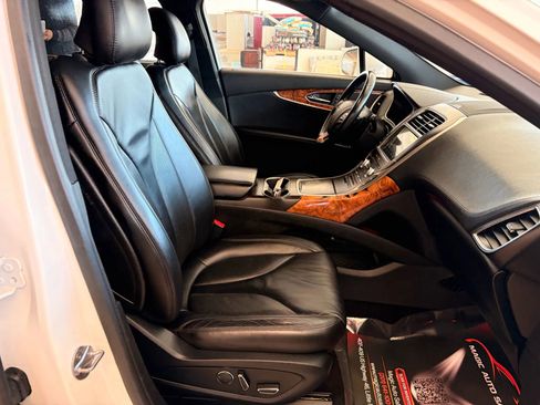 Used 2017 Lincoln MKX Select w/ Select Plus Package image 18