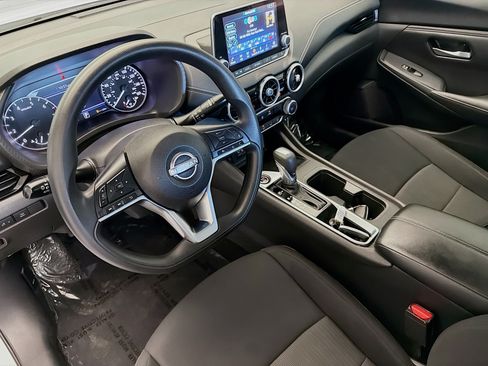Used 2024 Nissan Sentra SV FWD image 7