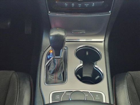 Used 2020 Jeep Grand Cherokee Trailhawk AWD/4WD image 12