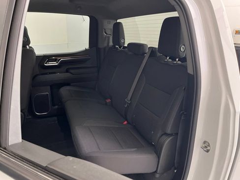 Used 2023 Chevrolet Silverado 1500 LT AWD/4WD image 18