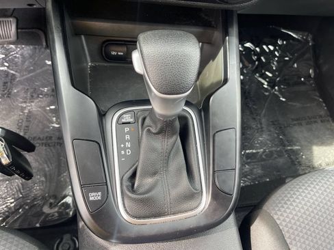 Used 2024 Kia Soul LX w/ Option Group 015 FWD image 14