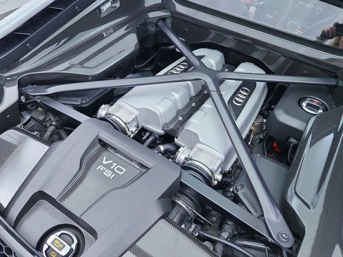 Used 2018 Audi R8 V10 plus image 36