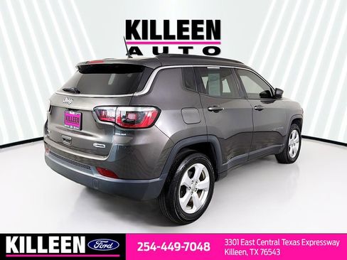 Used 2018 Jeep Compass Latitude w/ Cold Weather Group image 8