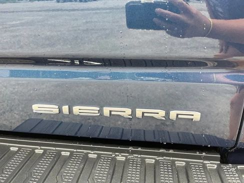 Used 2023 GMC Sierra 1500 Denali w/ Denali Reserve Package AWD/4WD image 13