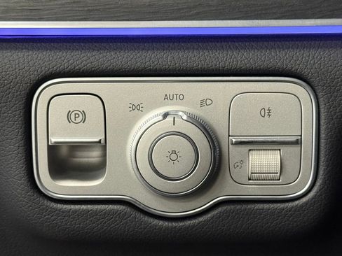 Certified 2025 Mercedes-Benz GLE 450e 4MATIC image 27