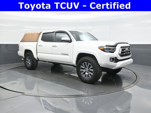 Certified 2020 Toyota Tacoma Limited image 1