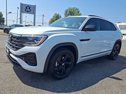 New 2026 Volkswagen Atlas Cross Sport SEL R-Line AWD/4WD image 2