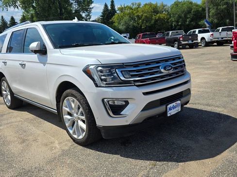Used 2019 Ford Expedition Limited w/ Equipment Group 302A AWD/4WD image 4