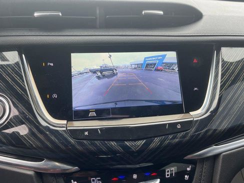 Used 2024 Cadillac XT6 Premium Luxury image 14