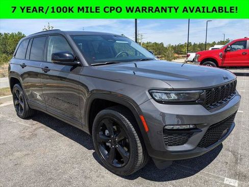 Certified 2024 Jeep Grand Cherokee Limited w/ Black Appearance Package image 13