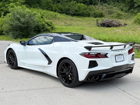 Used 2025 Chevrolet Corvette Stingray Preferred Conv w/ Z51 Performance Package RWD image 14