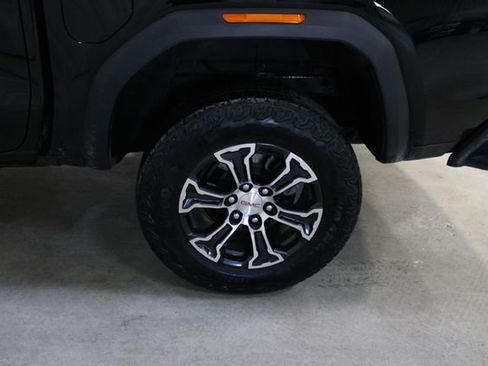 Used 2024 GMC Canyon AT4 w/ AT4 Premium Package AWD/4WD image 36